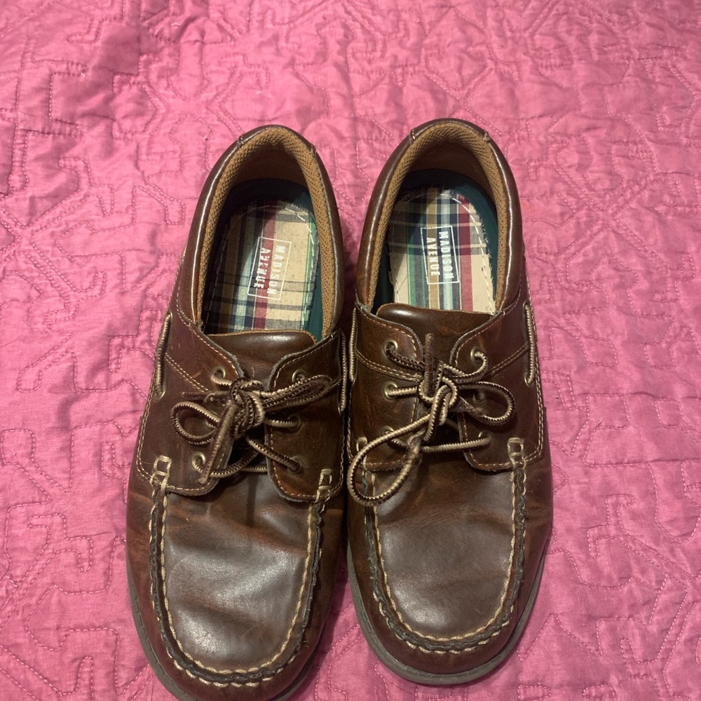 Madison Avenue Brown Loafers - Sz 6